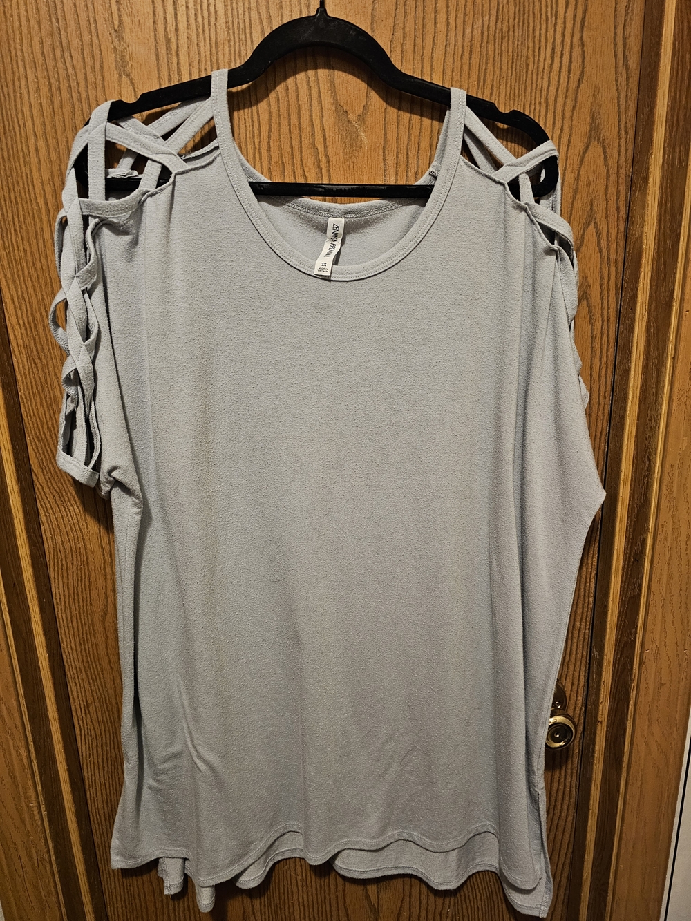 Zenana Outfitters Light Gray Cold-Shoulder Tunic with Lattice Sleeve